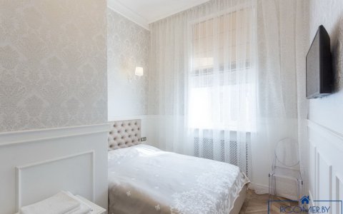 Квартира на сутки в Минске возле метро Купаловская спальня